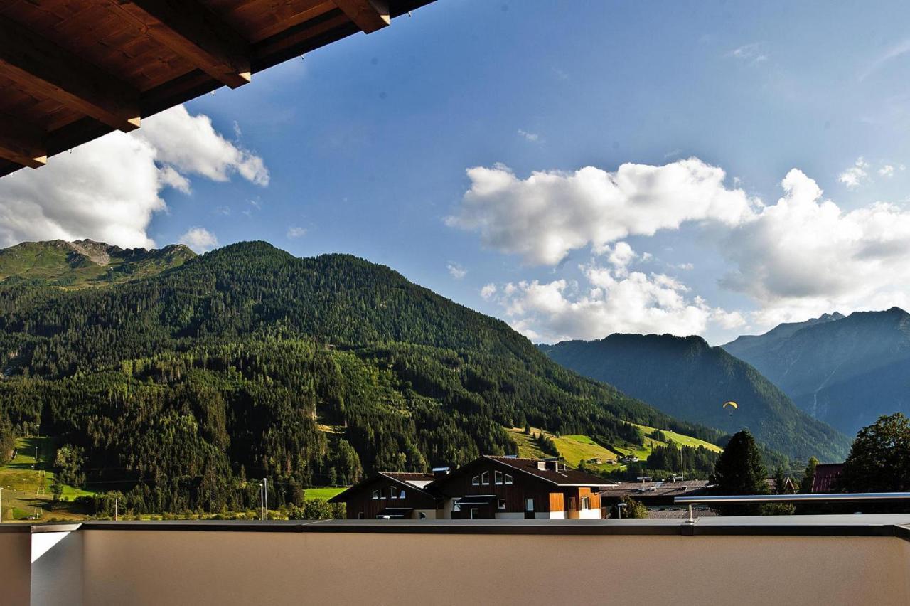 Apartment In Neukirchen With A Carport Neukirchen am Großvenediger Εξωτερικό φωτογραφία